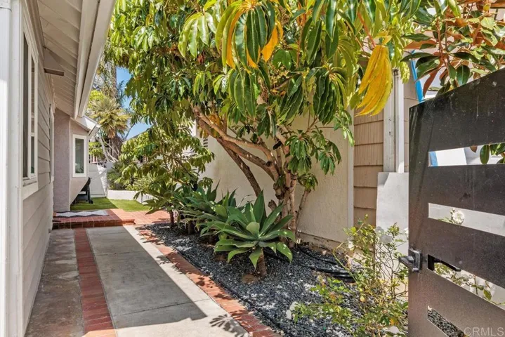 6809 Shearwaters Drive, Carlsbad, California 92011