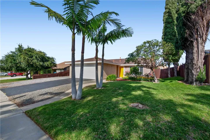 1933 Newton Drive, Corona, California 92882