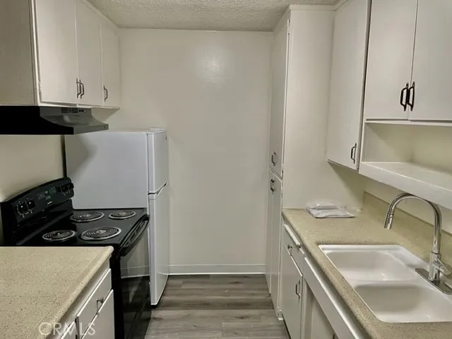 686 E Cottonwood Road 6, Palm Springs, California 92262