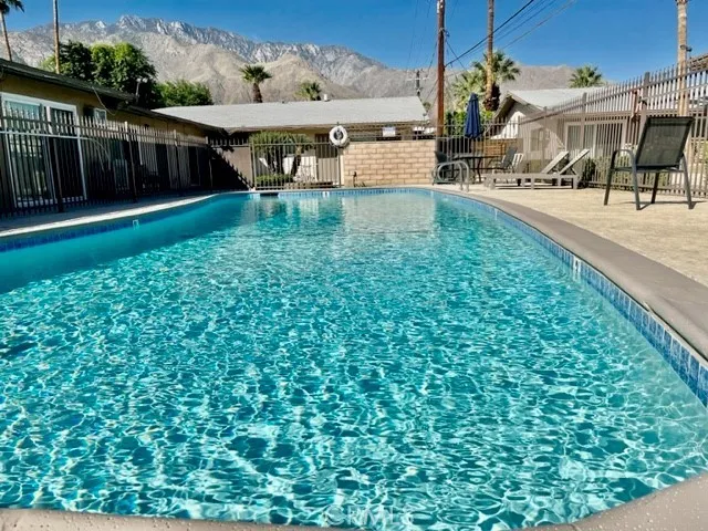 686 E Cottonwood Road 6, Palm Springs, California 92262
