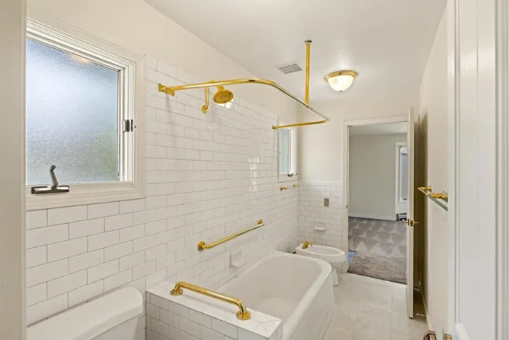 369 Lighthouse Avenue, Pacific Grove, California 93950