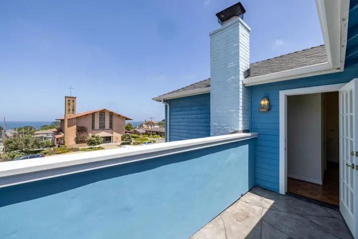 369 Lighthouse Avenue, Pacific Grove, California 93950