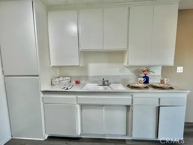 686 E Cottonwood Road 7, Palm Springs, California 92262