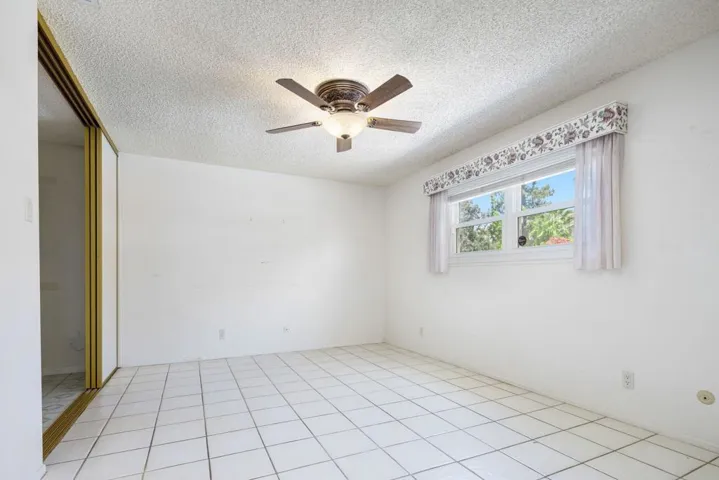 22-web-or-mls-JL_Laverne_OPMG_0524_022