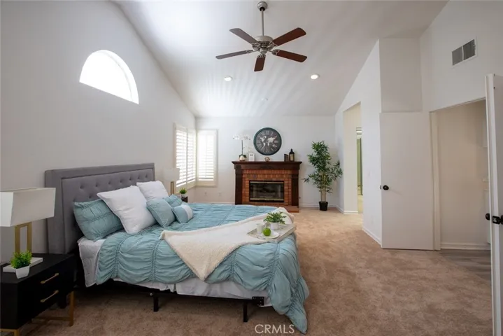 4866 Moon Crest Drive, Corona, California 92878