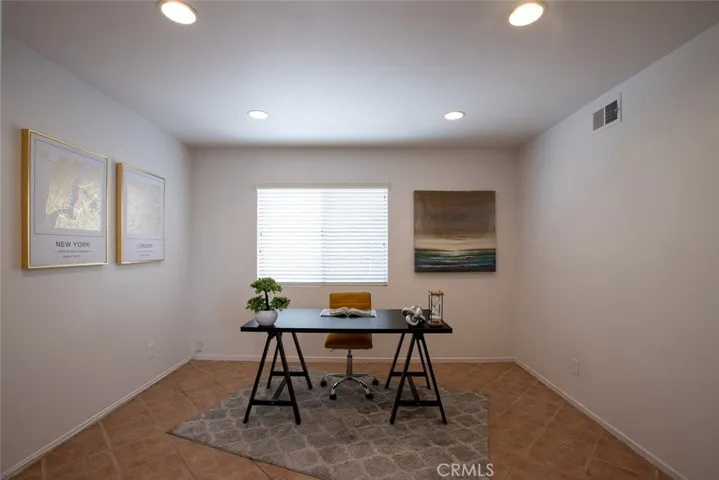 4866 Moon Crest Drive, Corona, California 92878