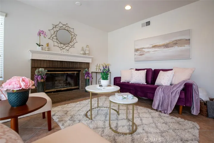 4866 Moon Crest Drive, Corona, California 92878