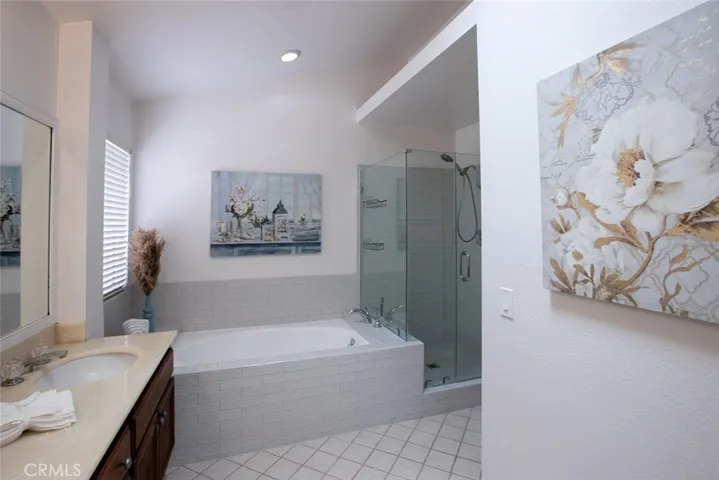 4866 Moon Crest Drive, Corona, California 92878