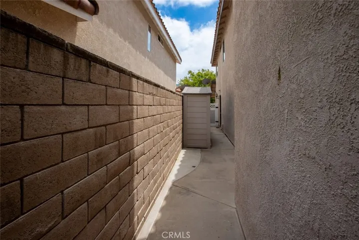 4866 Moon Crest Drive, Corona, California 92878