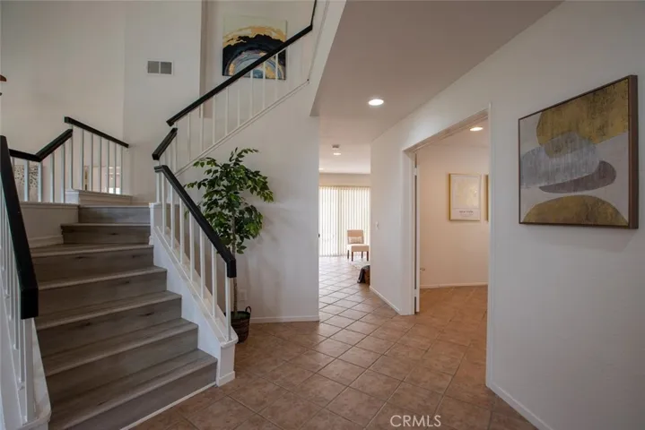 4866 Moon Crest Drive, Corona, California 92878