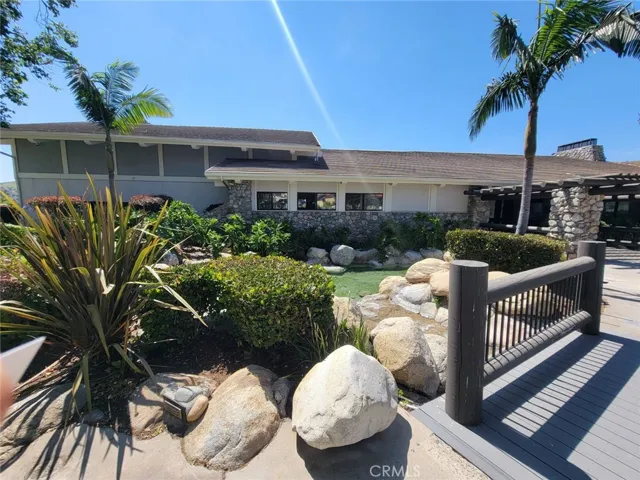 4866 Moon Crest Drive, Corona, California 92878