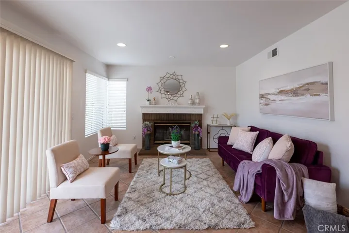 4866 Moon Crest Drive, Corona, California 92878