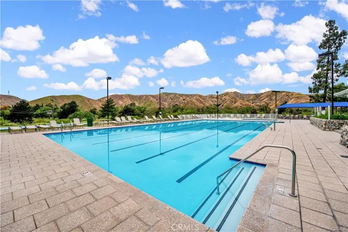 4866 Moon Crest Drive, Corona, California 92878