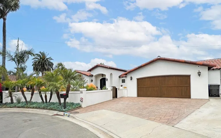 1301 Crestridge Drive, Oceanside, California 92054