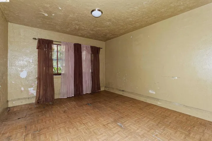1910 64th Avenue, Oakland, California 94621