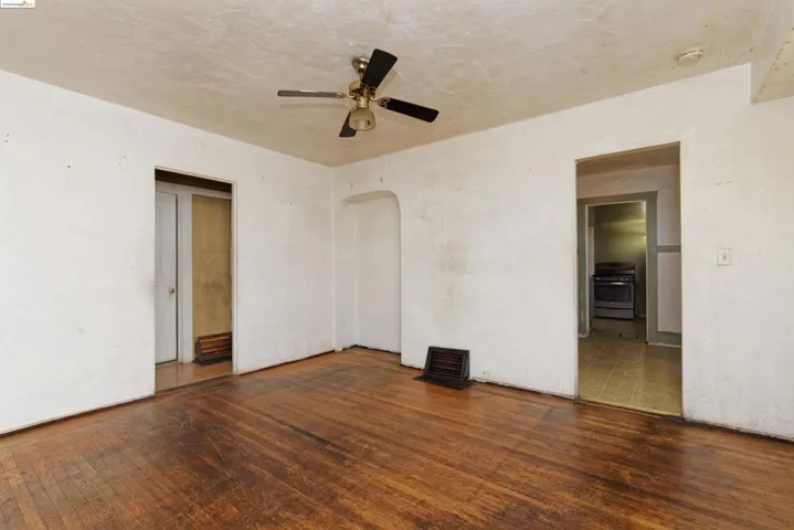 1910 64th Avenue, Oakland, California 94621