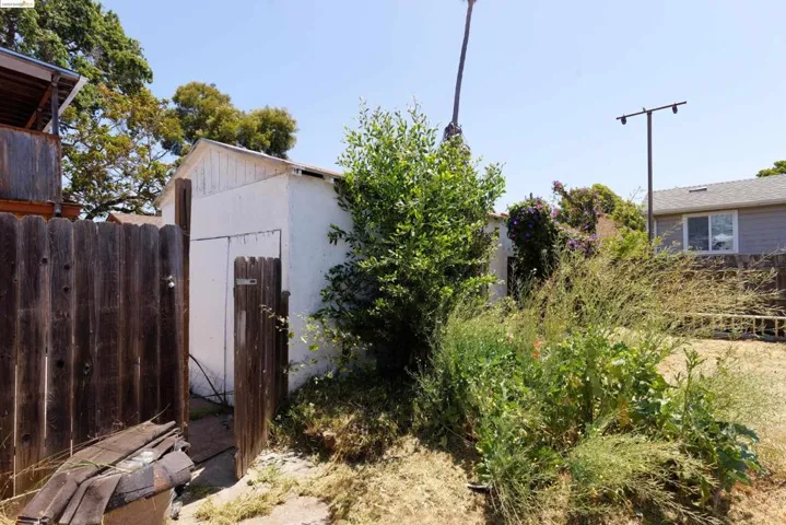 1910 64th Avenue, Oakland, California 94621