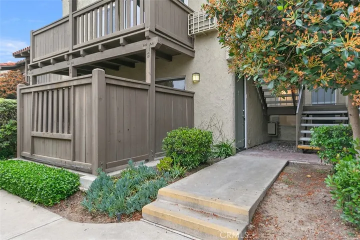 1st floor level condo
