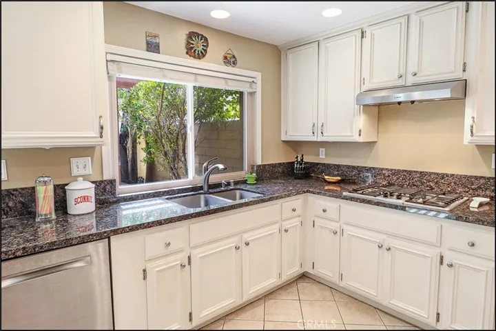 30 Woodswallow Lane, Aliso Viejo, California 92656