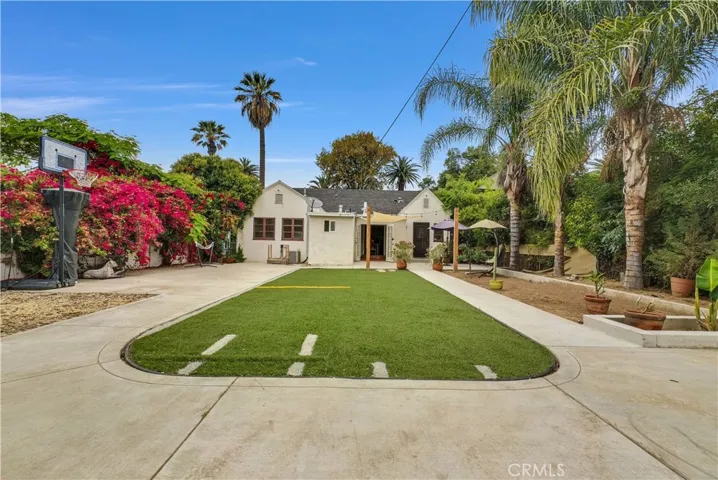 2072 7th Street, Riverside, California 92507