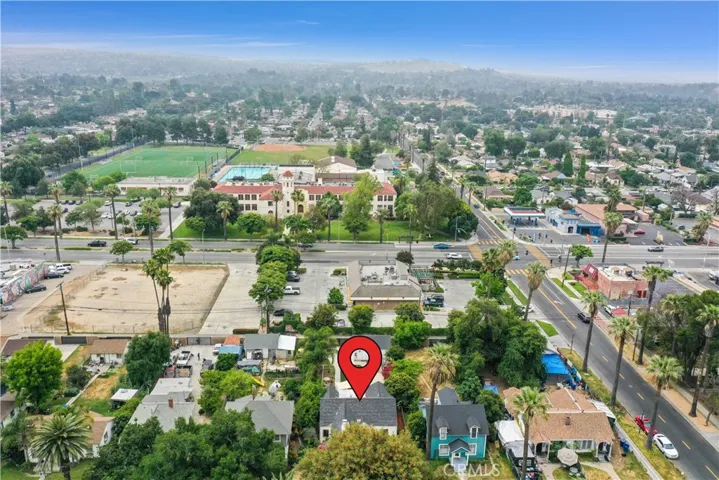 2072 7th Street, Riverside, California 92507