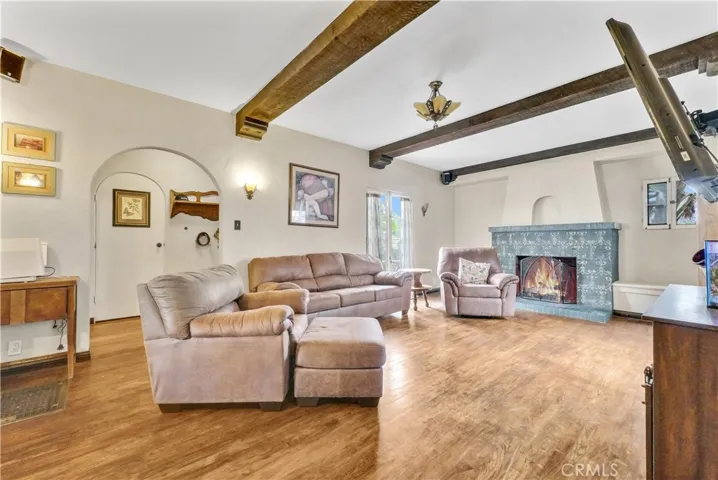 2072 7th Street, Riverside, California 92507