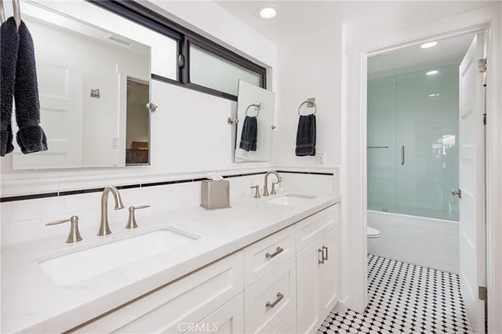 2860 Zell Drive, Laguna Beach, California 92651
