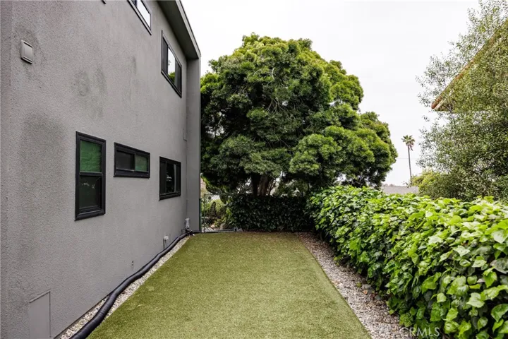 Side yard