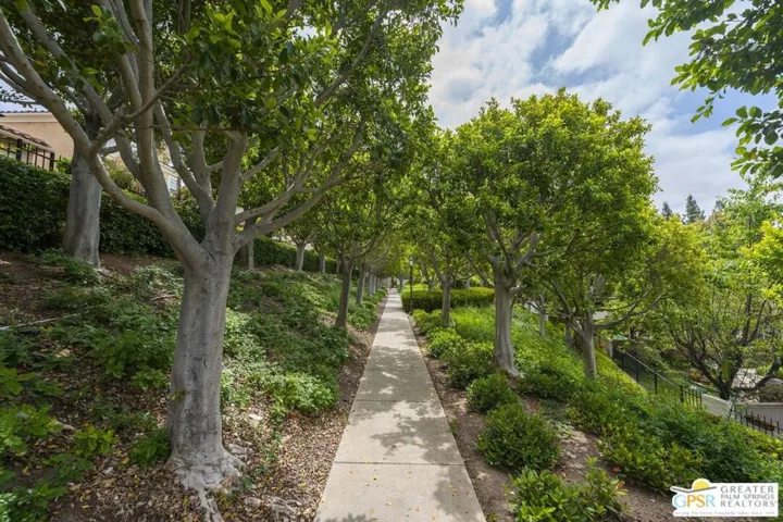 Nice walking paths throughout the community