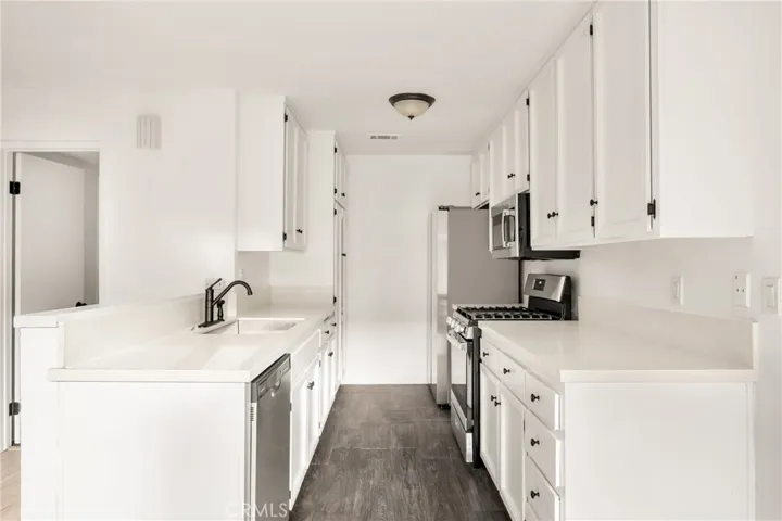 605 W Dunton Avenue 15, Orange, California 92865