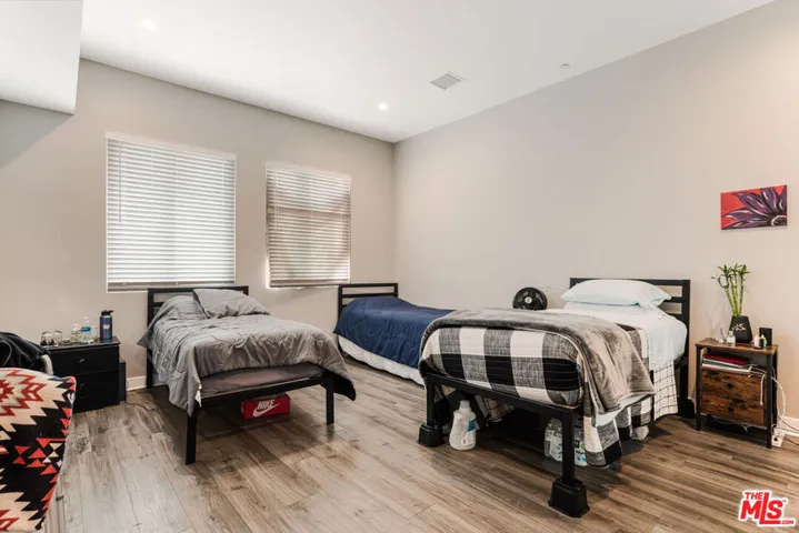 8556 Newcastle Avenue, Northridge, California 91325