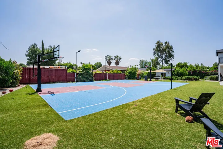8556 Newcastle Avenue, Northridge, California 91325