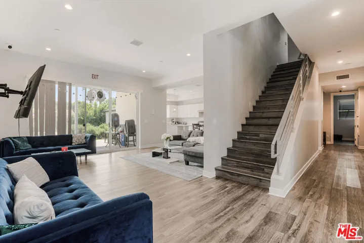 8556 Newcastle Avenue, Northridge, California 91325