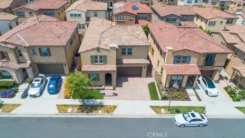 261 Callum boasts expensive pavers driveway and entry area that continues all the way to backyard