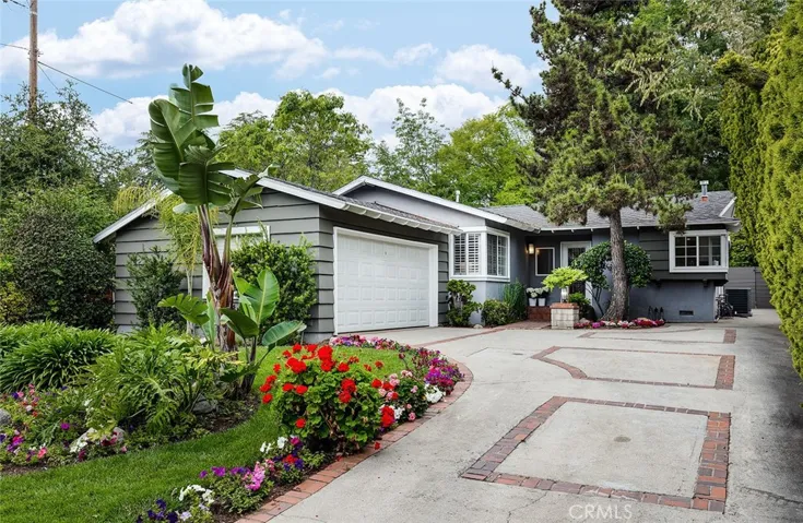 211 E Altadena Drive, Altadena, California 91001