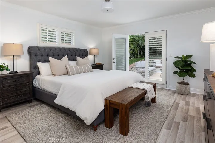211 E Altadena Drive, Altadena, California 91001