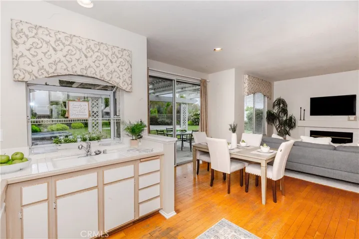 Kitchen opens to family room and​​‌​​​​‌​​‌‌​​‌​​​‌‌​​​‌​​‌‌​​‌‌​​‌‌​​​​ dining