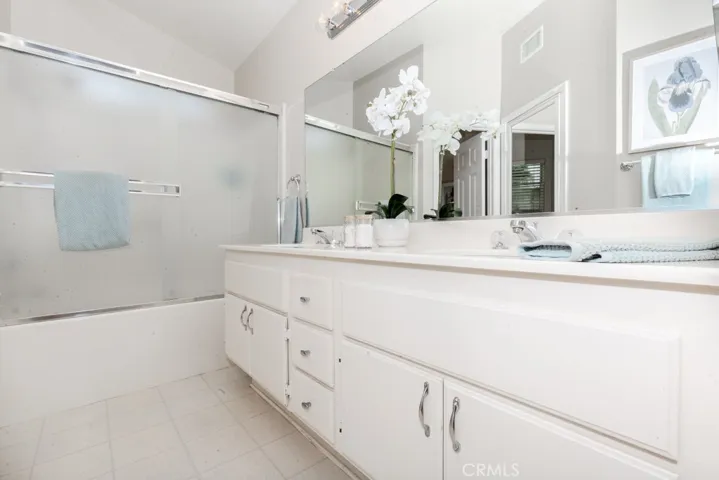 Ensuite Primary Bath