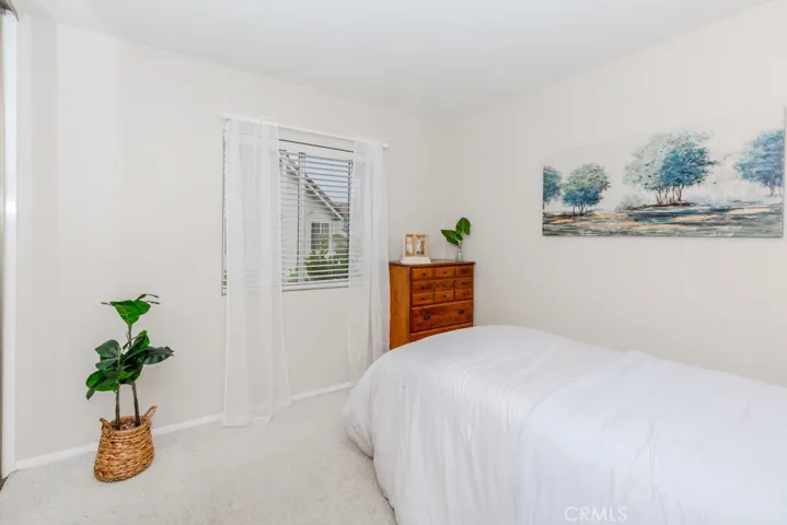 Secondary bedroom