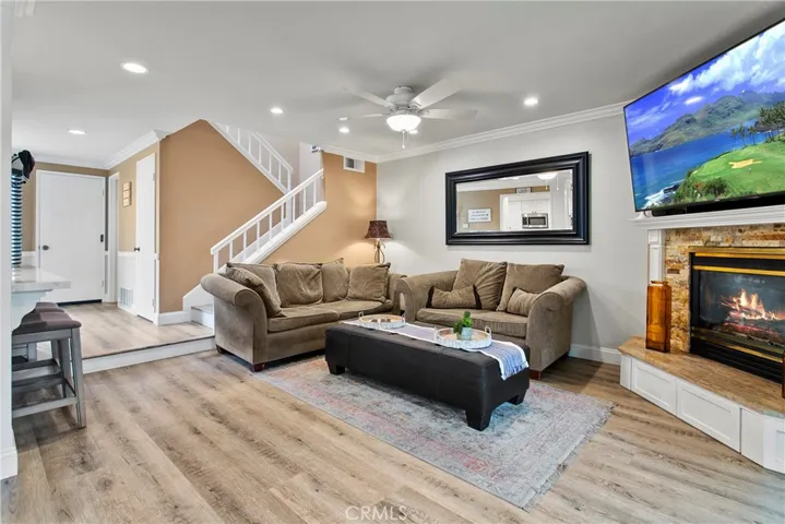 5 Robin Hill Lane, Laguna Hills, California 92653