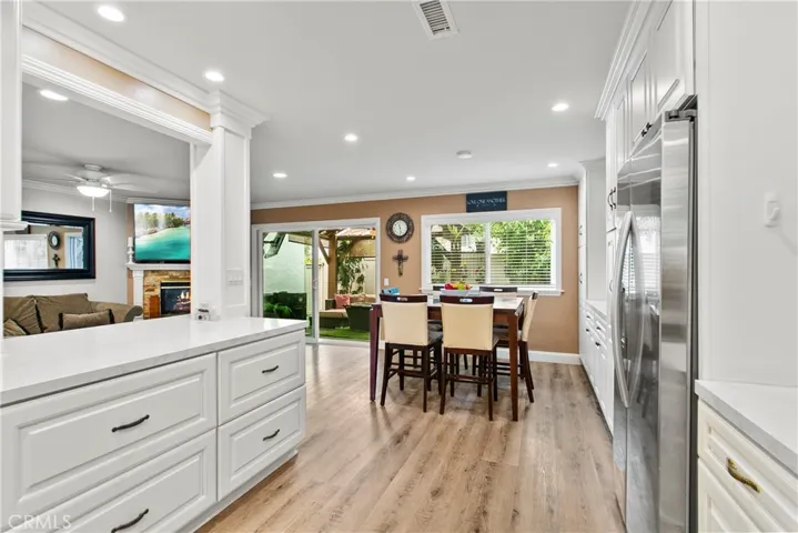5 Robin Hill Lane, Laguna Hills, California 92653