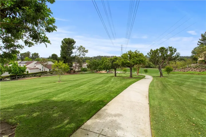 5 Robin Hill Lane, Laguna Hills, California 92653
