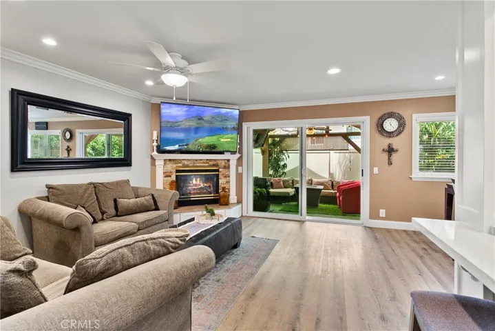 5 Robin Hill Lane, Laguna Hills, California 92653