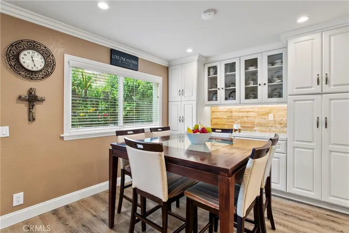 5 Robin Hill Lane, Laguna Hills, California 92653