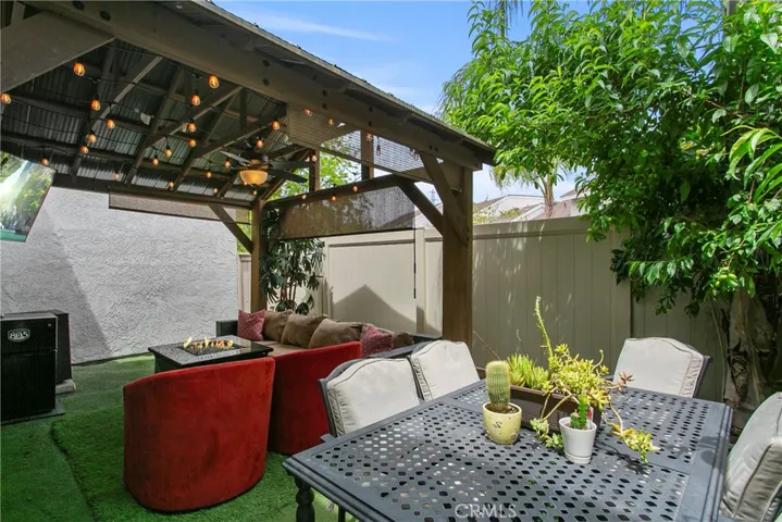 5 Robin Hill Lane, Laguna Hills, California 92653