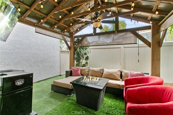 5 Robin Hill Lane, Laguna Hills, California 92653