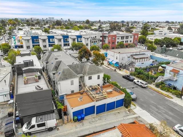 515 Rose Avenue, Venice, California 90291