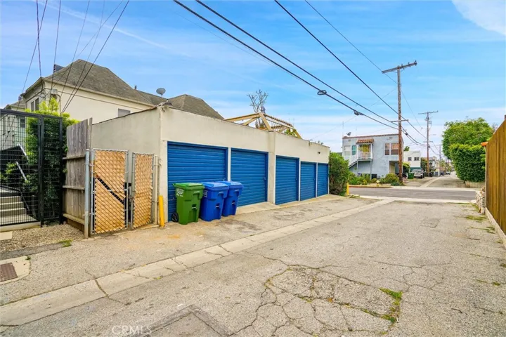 515 Rose Avenue, Venice, California 90291
