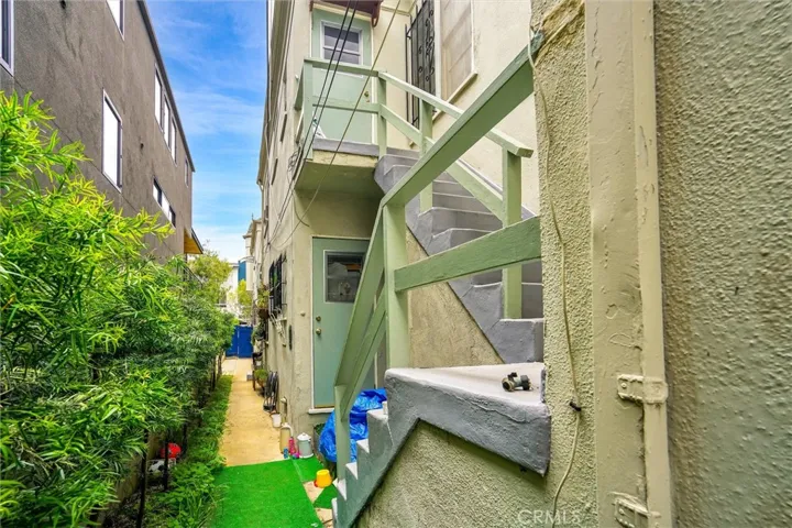 515 Rose Avenue, Venice, California 90291