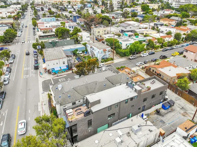 515 Rose Avenue, Venice, California 90291